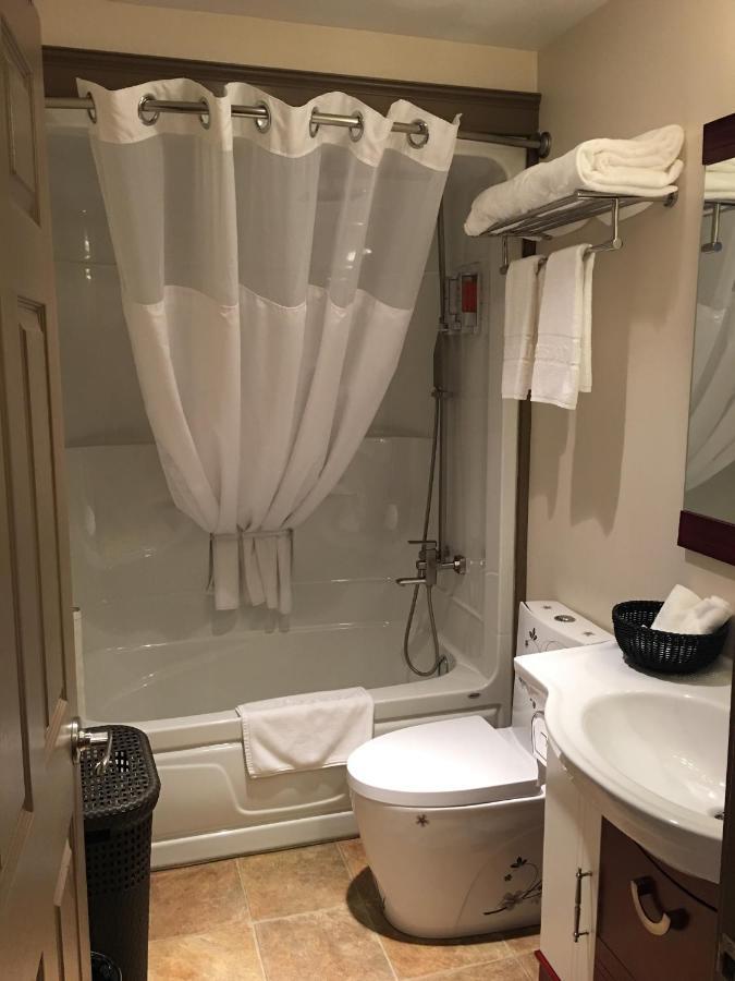 New Minas The Greensboro Inn מראה חיצוני תמונה